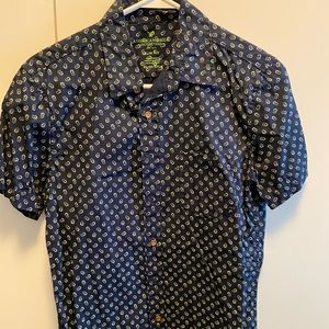 American Eagle short sleeve shirt
